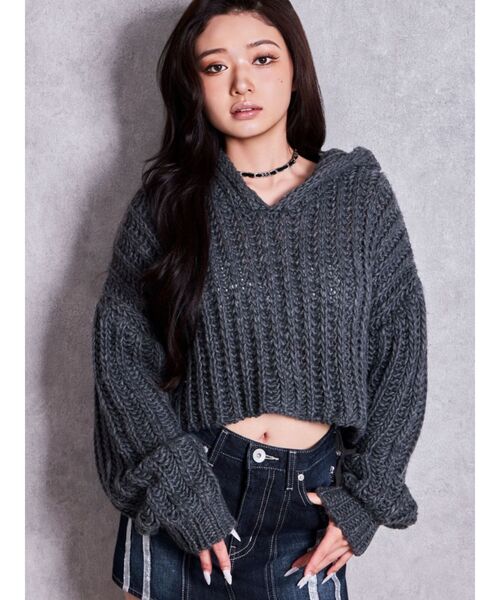 GYDA(ジェイダ)の「HANDニットライクショートHOODIE(ニット/セーター・レディース・チャコールグレー/ブラウン/アイボリー・FREE)」の2枚目の写真