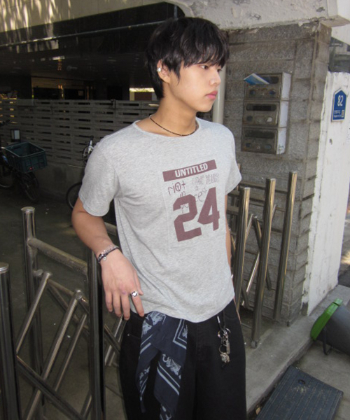 UNTITLED SEOUL（アンタイトル ソウル）の「アンタイトルナンバーパッチクロップ半袖グレー（Tシャツ/カットソー・レディース・その他・MEDIUM/SMALL）」の7枚目の写真