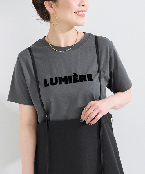B.C STOCK(ベーセーストック)の「《追加2》手洗い可 / フロッキープリントロゴTEE(Tシャツ/カットソー・レディース・ブラック系その他/ホワイト/ベージュ・FREE)」の1枚目の写真