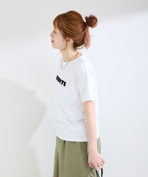 B.C STOCK(ベーセーストック)の「《追加2》手洗い可 / フロッキープリントロゴTEE(Tシャツ/カットソー・レディース・ブラック系その他/ホワイト/ベージュ・FREE)」の14枚目の写真
