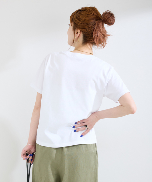 B.C STOCK(ベーセーストック)の「《追加2》手洗い可 / フロッキープリントロゴTEE(Tシャツ/カットソー・レディース・ブラック系その他/ホワイト/ベージュ・FREE)」の15枚目の写真