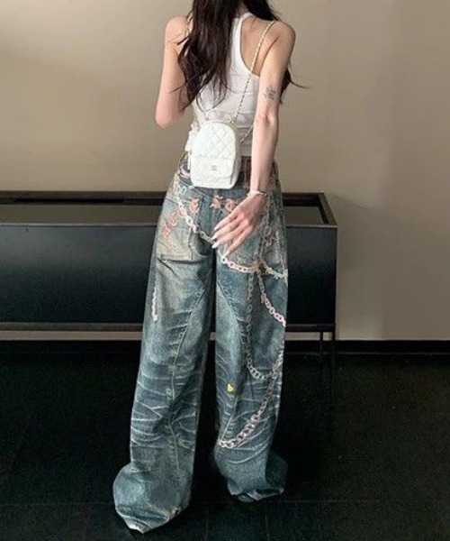 SHERU(シェル)の「パステルフェイクチェーン グラフィック3Dウォッシュワイドデニム(デニムパンツ・レディース・ブルー・LARGE/MEDIUM/SMALL)」の14枚目の写真