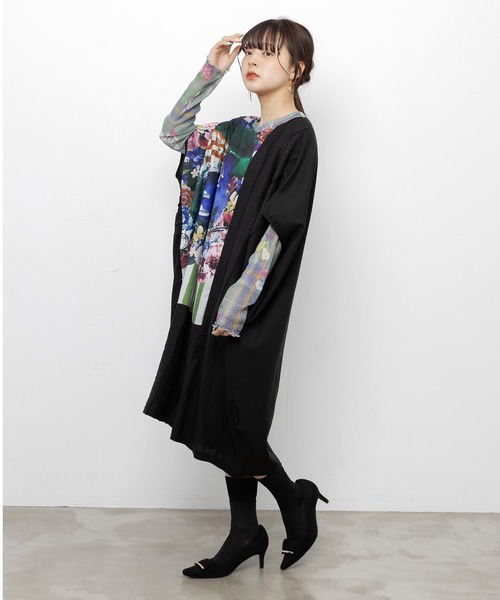 iS ScoLar(イズスカラー)の「562256:2柄展開 お花orチェック柄 ラメチュールインナー(Tシャツ/カットソー・レディース・ブラック/カーキ・M)」の8枚目の写真