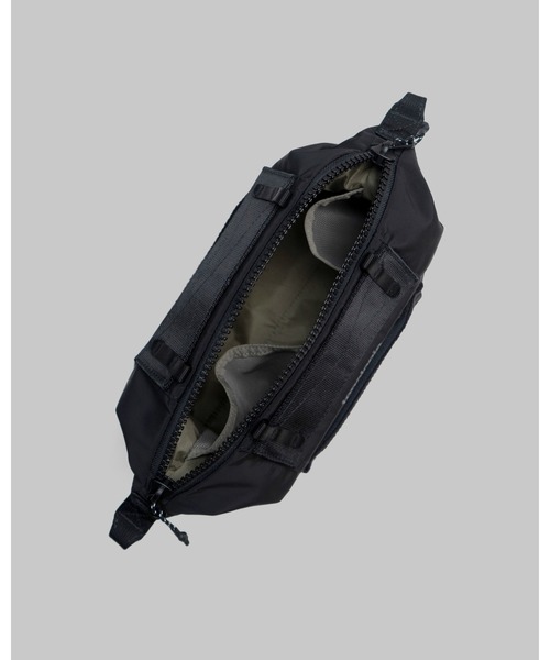 Topologie（トポロジー）の「Explorer Tote Small（トートバッグ・レディース・モスグリーン系/ブラック・ONE SIZE）」の5枚目の写真