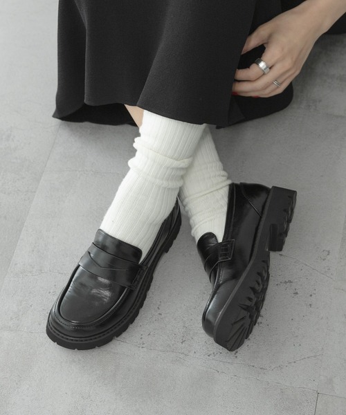 URBAN RESEARCH Sonny Label(アーバンリサーチサニーレーベル)の「晴雨兼用ローファー(ローファー・レディース・ブラウン/ブラック・MEDIUM/LARGE/SMALL)」の3枚目の写真