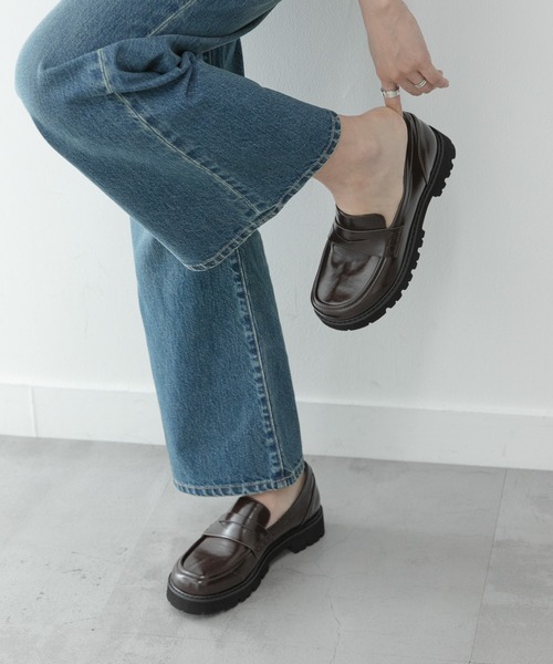 URBAN RESEARCH Sonny Label(アーバンリサーチサニーレーベル)の「晴雨兼用ローファー(ローファー・レディース・ブラウン/ブラック・MEDIUM/LARGE/SMALL)」の5枚目の写真