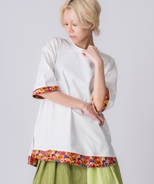 rehacer(レアセル)の「rehacer : Flower Layered Wide CS / ボタニカルレイヤード ワイドカットソー(Tシャツ/カットソー・レディース・ブラック/ホワイト・SMALL/MEDIUM)」の1枚目の写真