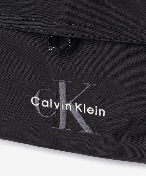 Calvin Klein(カルバン・クライン)の「【Calvin Klein / カルバン・クライン】BOLD CAMERA BAG ロゴ カメラバッグ / ショルダーバッグ(ショルダーバッグ・メンズ・ブラック・FREE)」の6枚目の写真