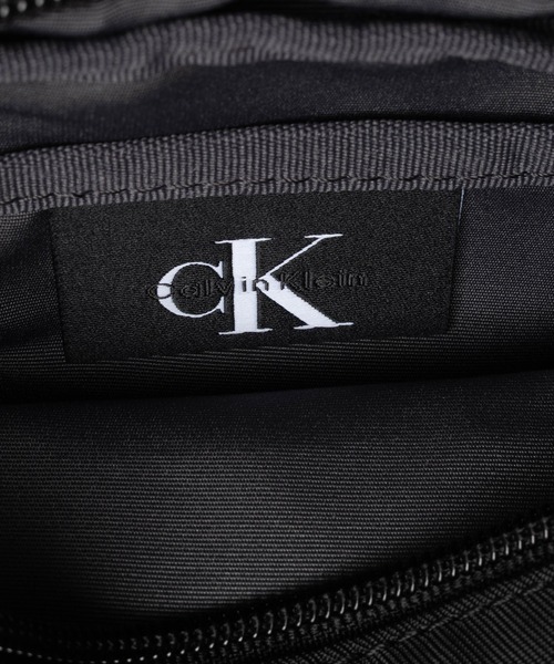 Calvin Klein(カルバン・クライン)の「【Calvin Klein / カルバン・クライン】BOLD CAMERA BAG ロゴ カメラバッグ / ショルダーバッグ(ショルダーバッグ・メンズ・ブラック・FREE)」の9枚目の写真