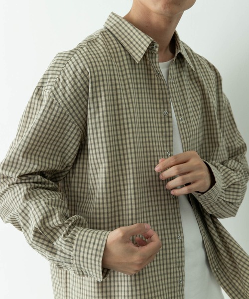 URBAN RESEARCH Sonny Label（アーバンリサーチサニーレーベル）の「サンドウォッシュチェックレギュラーシャツ（シャツ/ブラウス・メンズ・ブラック系その他/グリーン系その他/ベージュ系その他・MEDIUM/LARGE）」の13枚目の写真