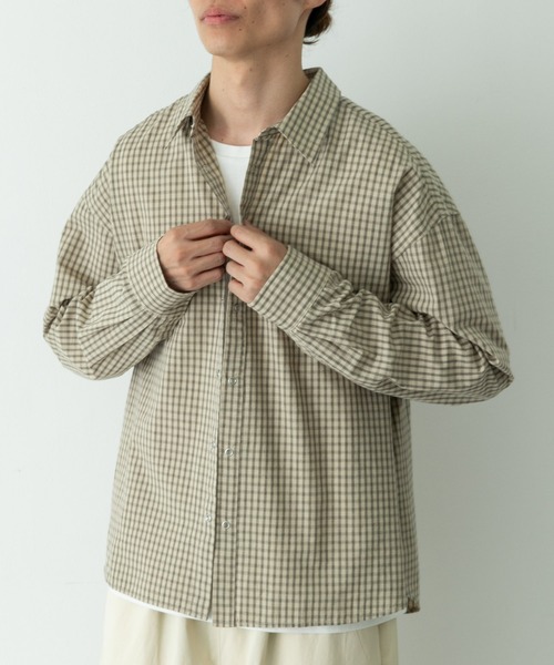 URBAN RESEARCH Sonny Label（アーバンリサーチサニーレーベル）の「サンドウォッシュチェックレギュラーシャツ（シャツ/ブラウス・メンズ・ブラック系その他/グリーン系その他/ベージュ系その他・MEDIUM/LARGE）」の17枚目の写真