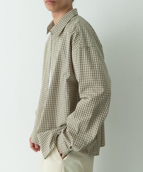 URBAN RESEARCH Sonny Label（アーバンリサーチサニーレーベル）の「サンドウォッシュチェックレギュラーシャツ（シャツ/ブラウス・メンズ・ブラック系その他/グリーン系その他/ベージュ系その他・MEDIUM/LARGE）」の18枚目の写真