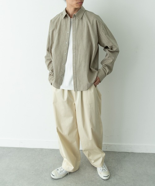 URBAN RESEARCH Sonny Label（アーバンリサーチサニーレーベル）の「サンドウォッシュチェックレギュラーシャツ（シャツ/ブラウス・メンズ・ブラック系その他/グリーン系その他/ベージュ系その他・MEDIUM/LARGE）」の20枚目の写真