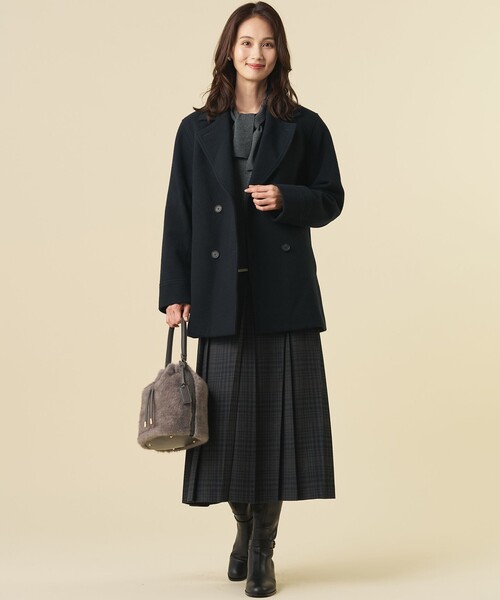 J.PRESS（ジェイプレス）の「【一枚で着映え】WORSTED WOOL BLEND ボウタイデザイン ニット（ニット/セーター・レディース・ライトグレー系/ワイン系/ネイビー系・T13/T15）」の13枚目の写真