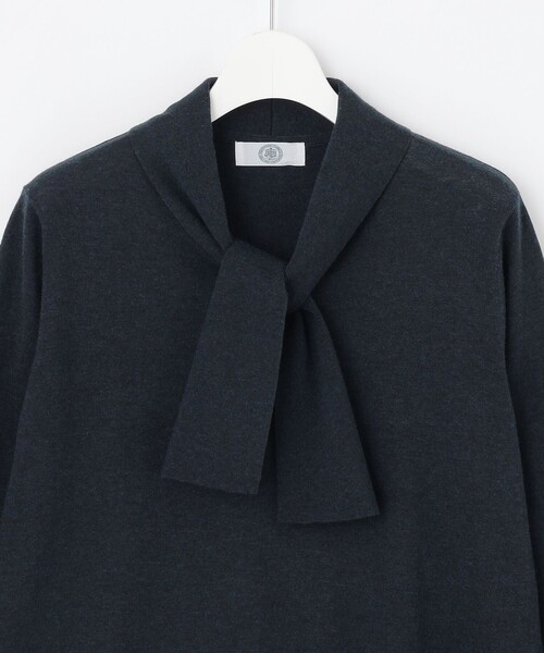 J.PRESS（ジェイプレス）の「【一枚で着映え】WORSTED WOOL BLEND ボウタイデザイン ニット（ニット/セーター・レディース・ライトグレー系/ワイン系/ネイビー系・T13/T15）」の21枚目の写真