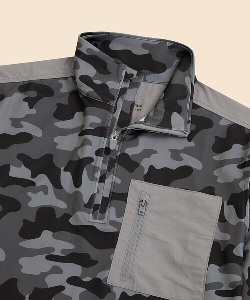 BROOKS BROTHERS（ブルックスブラザーズ）の「◆オンラインストア限定◆ Performance Series　ポリエステルブレンド　ストレッチジャージー　カモ　ハーフジップ　モックネックプルオーバー（スウェット・メンズ・グレー・LARGE/MEDIUM/SMALL/X-LARGE）」の3枚目の写真