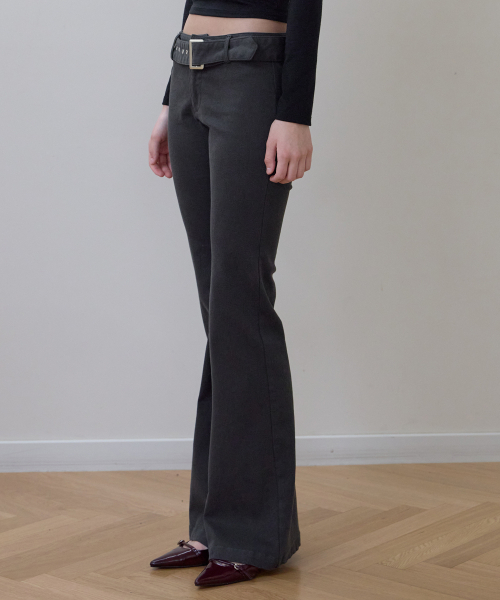 ROSEFRANTZ（ロゼフランツ）の「Belted Boots Cut Pants [Charcoal]（その他パンツ・レディース・チャコールグレー・SMALL/MEDIUM）」の2枚目の写真