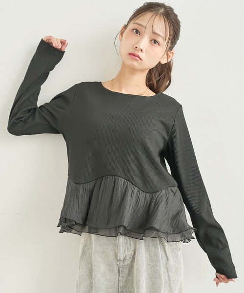 mil(ミル)の「ペプラム切替 シアーフリルドッキングトップス【588224】(Tシャツ/カットソー・レディース・チャコールグレー/ブラック/アイボリー・XS/S)」の2枚目の写真