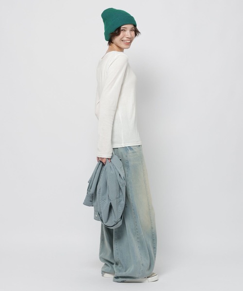 niko and...(ニコアンド)の「カシミヤ混BASICTシャツ(Tシャツ/カットソー・レディース・ブラウン/オフホワイト/チャコール・FREE)」の4枚目の写真