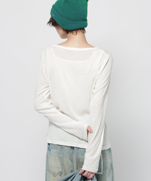 niko and...(ニコアンド)の「カシミヤ混BASICTシャツ(Tシャツ/カットソー・レディース・ブラウン/オフホワイト/チャコール・FREE)」の6枚目の写真