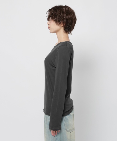 niko and...(ニコアンド)の「カシミヤ混BASICTシャツ(Tシャツ/カットソー・レディース・ブラウン/オフホワイト/チャコール・FREE)」の14枚目の写真