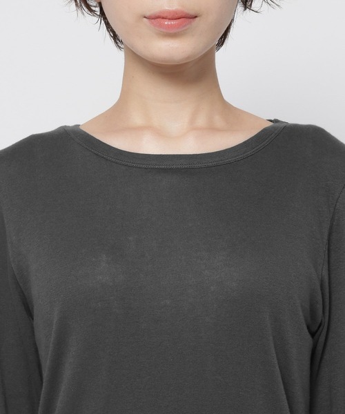 niko and...(ニコアンド)の「カシミヤ混BASICTシャツ(Tシャツ/カットソー・レディース・ブラウン/オフホワイト/チャコール・FREE)」の16枚目の写真