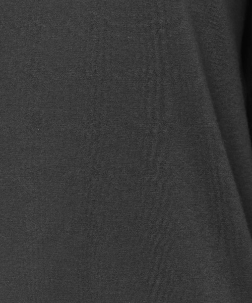 niko and...(ニコアンド)の「カシミヤ混BASICTシャツ(Tシャツ/カットソー・レディース・ブラウン/オフホワイト/チャコール・FREE)」の20枚目の写真