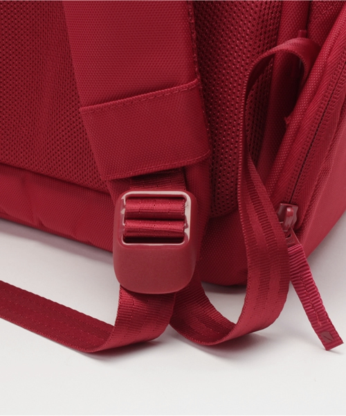 incase(インケース)の「※入荷禁止※CL55537 Icon Slim Pack Nylon(バックパック/リュック・メンズ・レッド・ONE SIZE)」の12枚目の写真