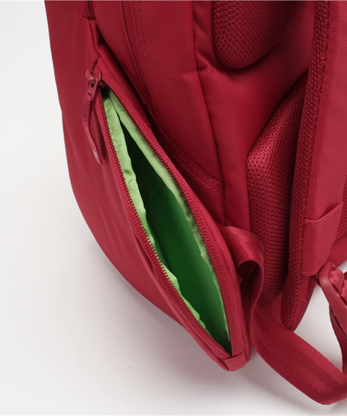 incase(インケース)の「※入荷禁止※CL55537 Icon Slim Pack Nylon(バックパック/リュック・メンズ・レッド・ONE SIZE)」の14枚目の写真