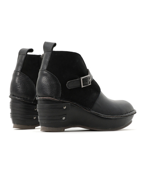 Hina Day Green（ヒナデイグリーン）の「Hina Day Green(ヒナ　デイグリーン)/異素材使い　厚底ストラップブーツ（ブーツ・レディース・ダークブラウン/ネイビー/ブラック・M/S/L/LL/XL）」の10枚目の写真