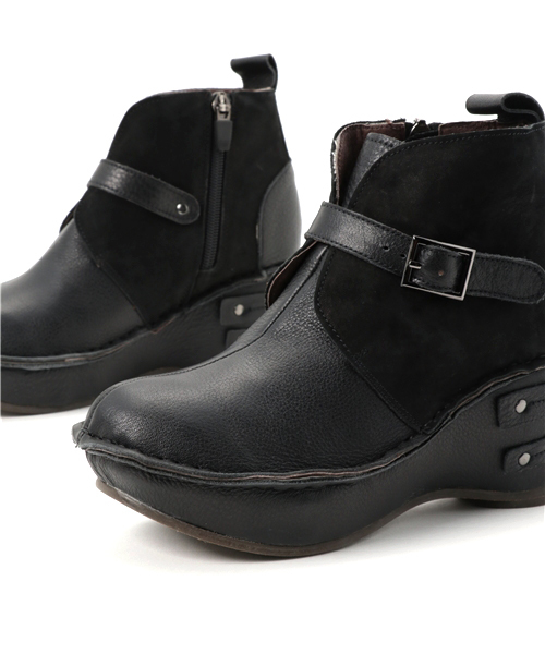 Hina Day Green（ヒナデイグリーン）の「Hina Day Green(ヒナ　デイグリーン)/異素材使い　厚底ストラップブーツ（ブーツ・レディース・ダークブラウン/ネイビー/ブラック・M/S/L/LL/XL）」の11枚目の写真