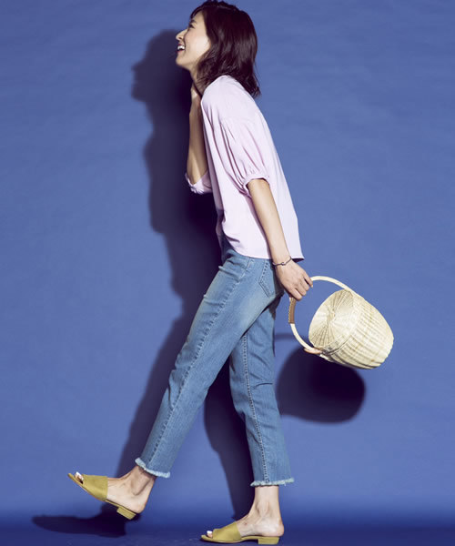 MAYSON GREY（メイソングレイ）の「カットオフアンクルデニム（デニムパンツ・レディース・ネイビー/ブルー/ホワイト・SS/S(1)/L(3)/M(2)）」の16枚目の写真