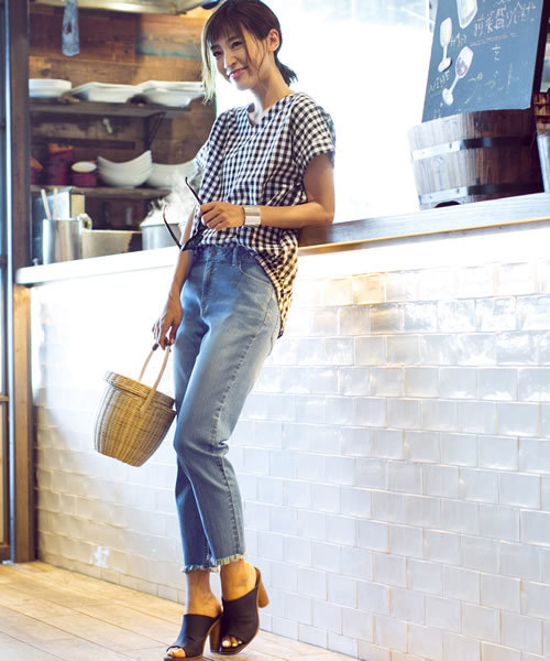 MAYSON GREY（メイソングレイ）の「カットオフアンクルデニム（デニムパンツ・レディース・ネイビー/ブルー/ホワイト・SS/S(1)/L(3)/M(2)）」の18枚目の写真