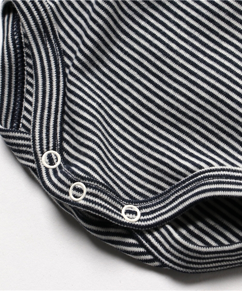 PETIT BATEAU(プチバトー)の「ミラレタートルネック長袖ボディ(肌着・キッズ・ダークネイビー・12MONTH)」の2枚目の写真