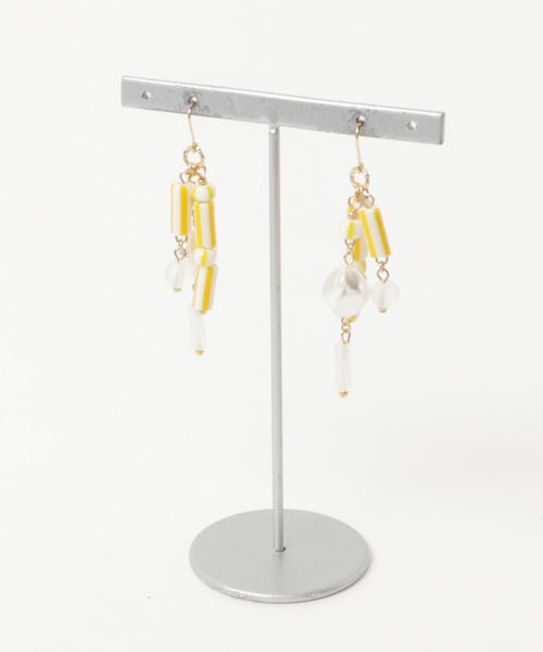 TONE SELECT GOODS(トーンセレクトグッズ)の「【tschuss(チュース)】Polly (ポリー) ピアス(ピアス(両耳用)・レディース・ブラック/レッド/イエロー/オレンジ/グリーン/ブルー・FREE)」の1枚目の写真