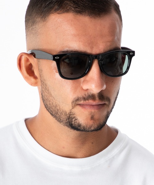 NEW ERA（ニューエラ）の「ニューエラ サングラス UVカット 日除け（サングラス・メンズ・ブラック×グレー/ブラック系その他/ブラック×ブルー/ブラック×シルバー/ブラック系その他2/ブラック系その他3/ブラック系その他4/ブラック系その他5/ブラック系その他6/ブラック系その他7/ブラック系3/ブラック系1/ブラック系2/ブラック系・FREE）」の3枚目の写真