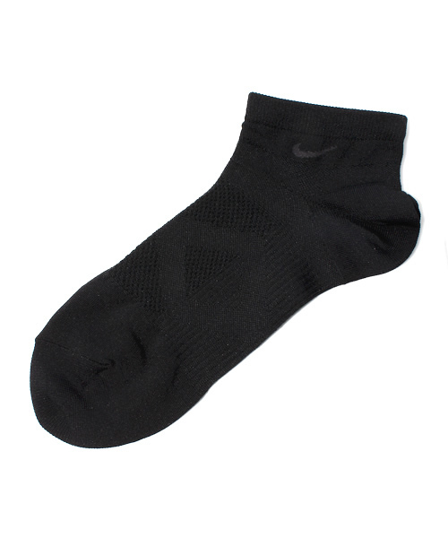 NIKE（ナイキ）の「NIKE RUNNING LIGHTWAIGHT Locut SOCKS ナイキ ランニング ソックス（ソックス/靴下・レディース・ホワイト/ブラック/レッド/ピンク/グリーン/ブルー・SMALL/MEDIUM）」の3枚目の写真