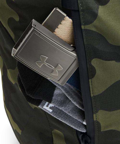 UNDER ARMOUR(アンダーアーマー)の「メンズ ライフスタイルバックパック / スポーツスタイルバックパック(バックパック/リュック・メンズ・ネイビー/レッド/アーミー/マルーン・ONESIZE)」の9枚目の写真