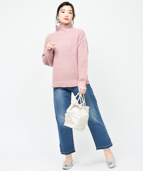 DISCOAT（ディスコート）の「フリンジ巾着バッグ（ショルダーバッグ・レディース・アイボリー/ホワイト系その他/ブラック・FREE）」の5枚目の写真