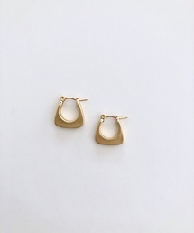 マットゴールドピアス