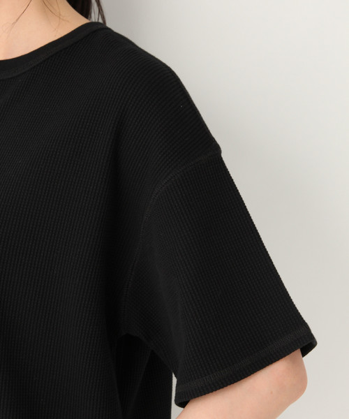 GLOBAL WORK（グローバルワーク）の「ワッフルキーネック半袖/834726（Tシャツ/カットソー・レディース・ブラック/オフホワイト/その他/キャメル・MEDIUM/LARGE）」の12枚目の写真