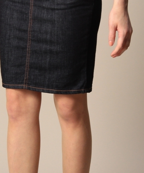 BEAUTY&YOUTH UNITED ARROWS（ビューティーアンドユースユナイテッドアローズ）の「BYBC LEE ペンシルデニムスカート/ネイビー（デニムスカート・レディース・ネイビー・X-SMALL/SMALL）」の9枚目の写真