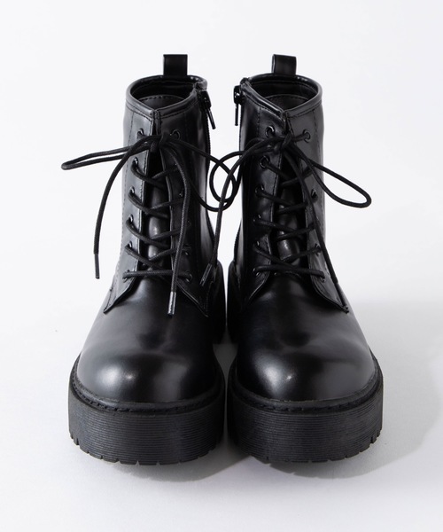 WEGO（ウィゴー）の「WEGO/厚底6ホールブーツ（ブーツ・レディース・ブラック・LARGE/MEDIUM）」の3枚目の写真