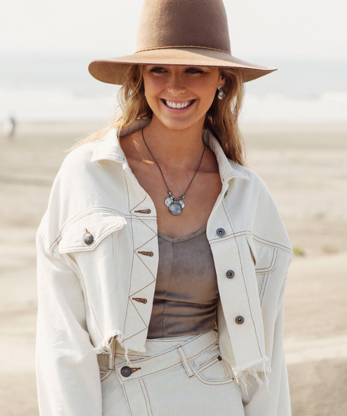 ALEXIA STAM（アリシアスタン）の「Cropped Color Denim Jacket/クロップドカラーデニムジャケット（デニムジャケット・レディース・アイボリー/ベージュ/ライトブルー・FREE）」の2枚目の写真