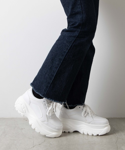 WEGO（ウィゴー）の「WEGO/ボリュームソールスニーカー（スニーカー・レディース・ベージュ/ホワイト/ブラック・MEDIUM/LARGE）」の4枚目の写真