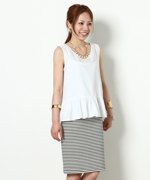 Liesse(リエス)の「2WAYワンピース(ワンピース・レディース・ホワイト/グレー/サックスブルー・2/3)」の2枚目の写真