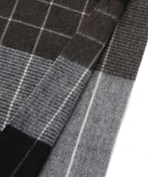 LAKOLE（ラコレ）の「ヨーロピアンチェックマフラー / LAKOLE（マフラー・メンズ・ブラウン/レッド/ブルー・FREE）」の7枚目の写真