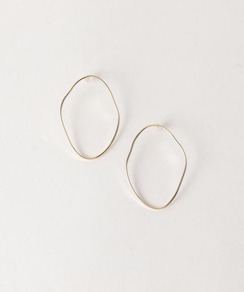BEAUTY&YOUTH UNITED ARROWS(ビューティーアンドユースユナイテッドアローズ)の「BY メタルヘンケイオーバルピアス(ピアス(両耳用)・レディース・シルバー/ゴールド・FREE)」の1枚目の写真