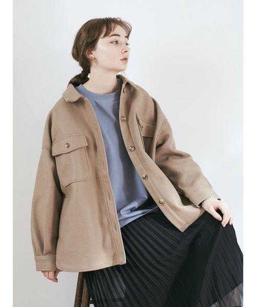 earth music&ecology(アースミュージックアンドエコロジー)の「CPOシャツアウター*(その他アウター・レディース・ベージュ/レッド系その他/ホワイト系その他2・FREE)」の4枚目の写真