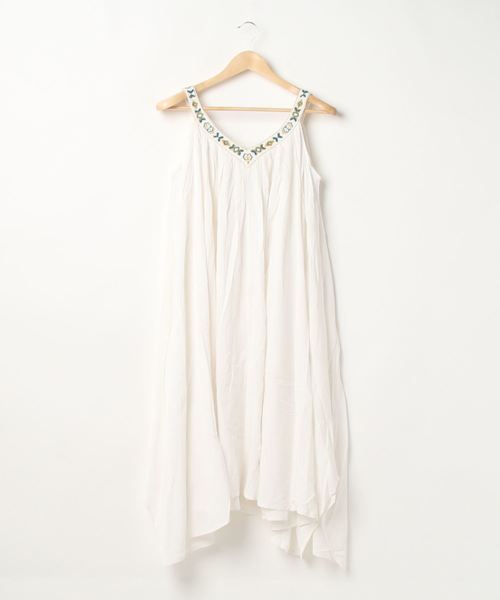 チャイハネ(チャイハネ)の「【チャイハネ】yul ビーズ刺繍ロングキャミワンピース(ワンピース・レディース・ホワイト/パープル/ブラウン/ブルー・FREE)」の15枚目の写真